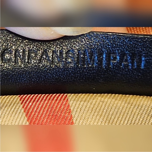 ✨Authentic✨ 😍BURBERRY😍 - Picture 4 of 10